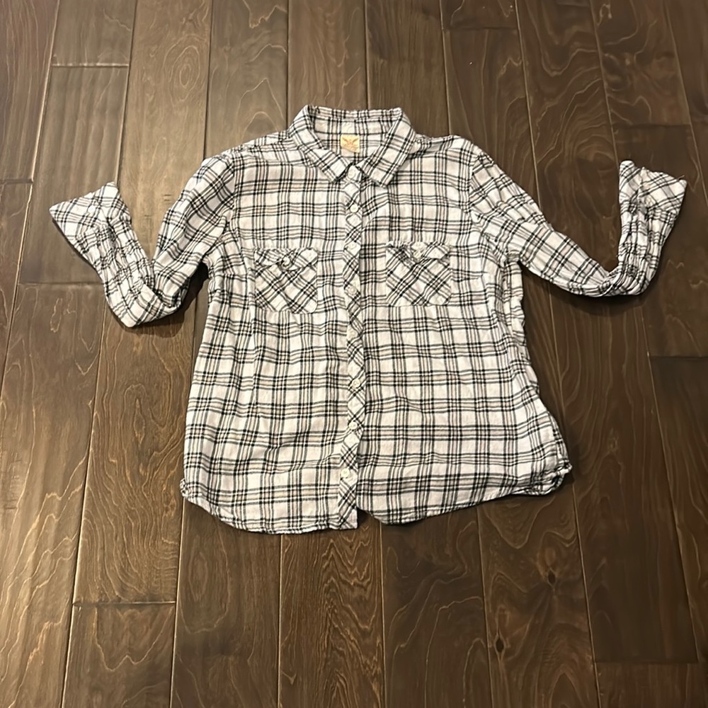 Faded Glory Black, White, & Gray Checkered Button Down